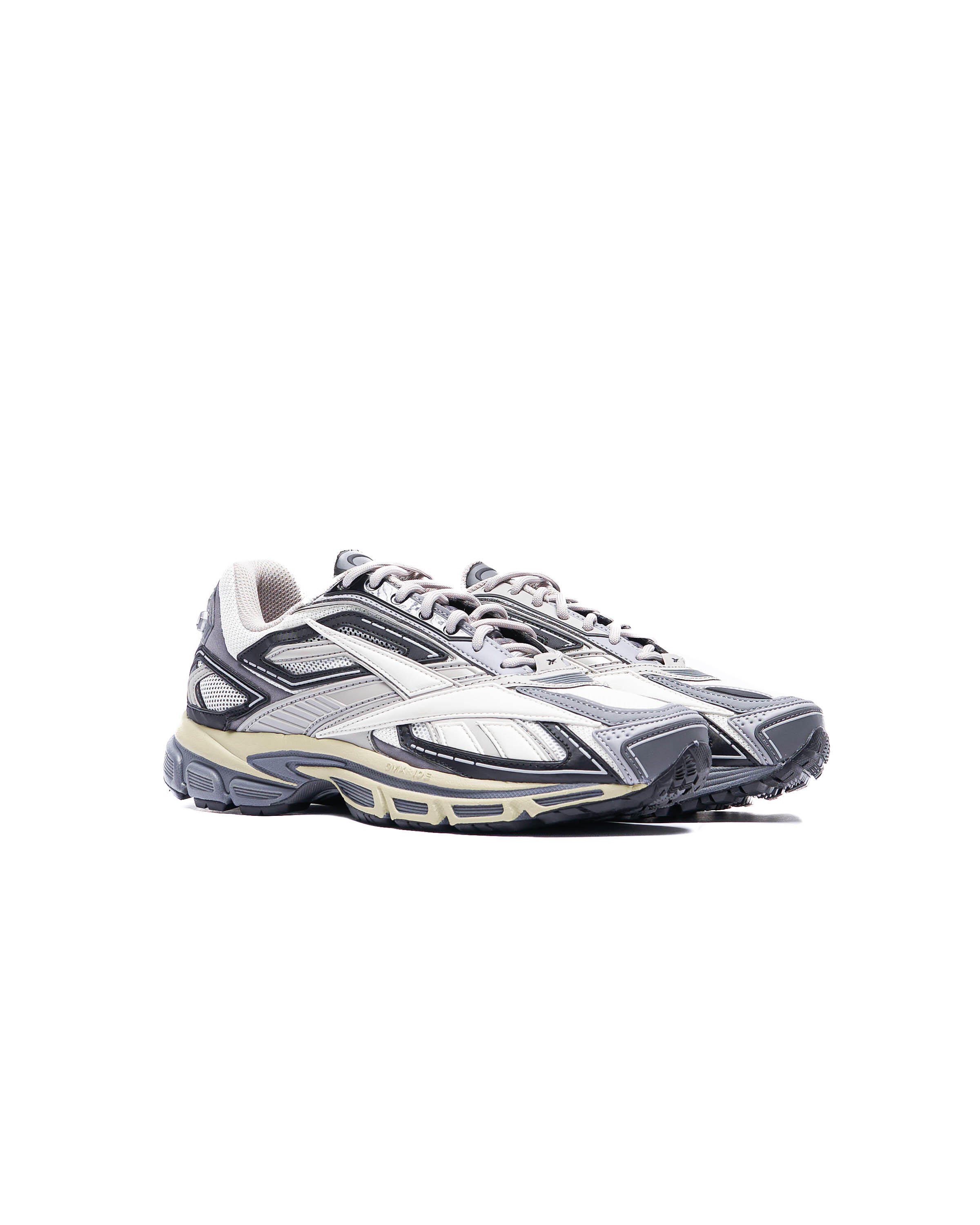 Icse2014Shops STORE | RMIA06BC99MAT0010703 | The Reebok Zig